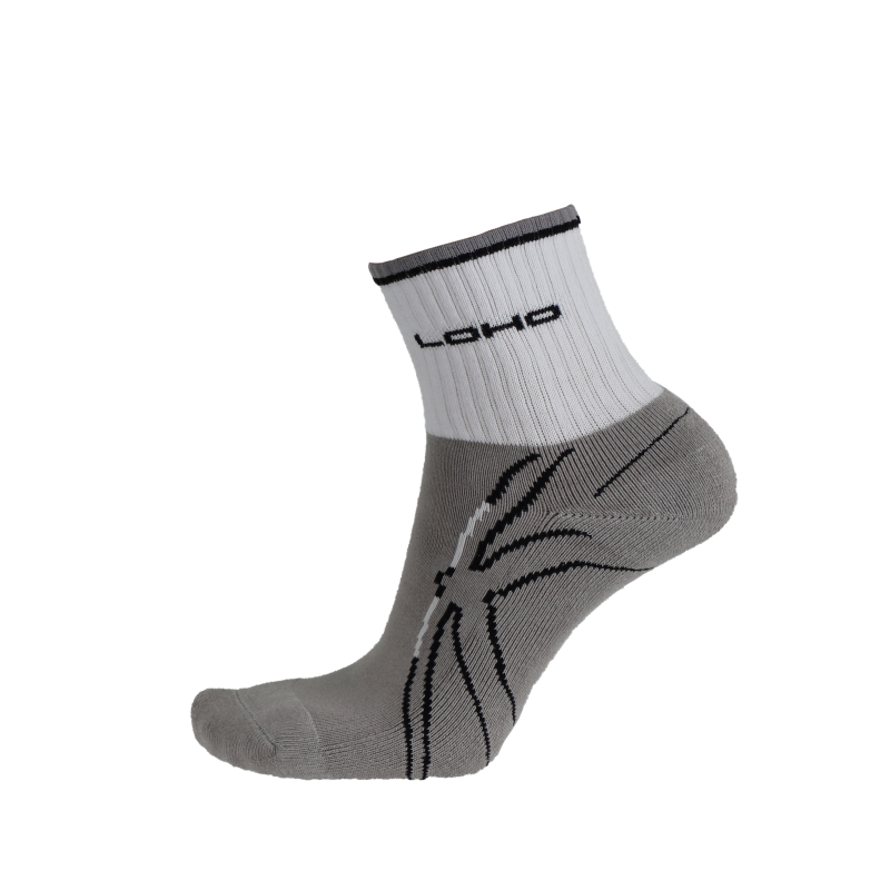 Effective in preventing odor sports socks